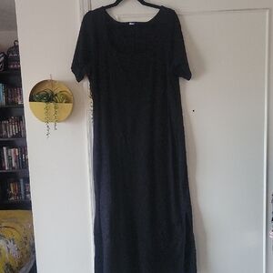 Ribbed Black Maxi Dress